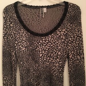 ❤️BKE- Made Canada❤️Beautiful Long Sleeve Shirt!